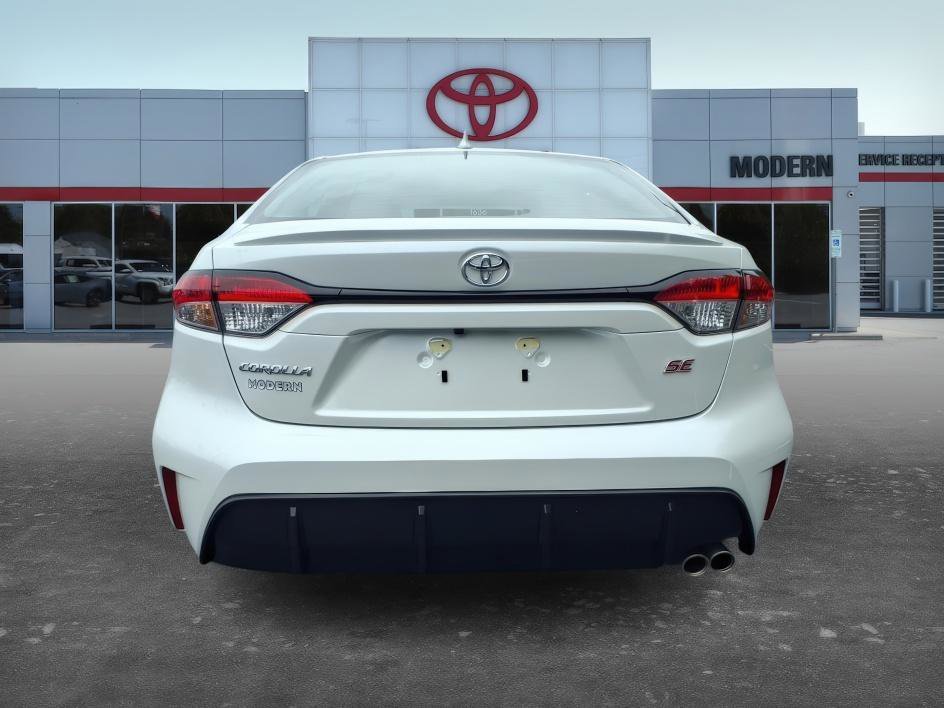 Used 2026 Wind Chill Pearl Toyota SE image 4