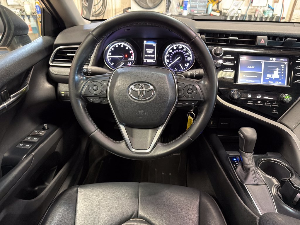 Used 2019 Silver Toyota SE image 16
