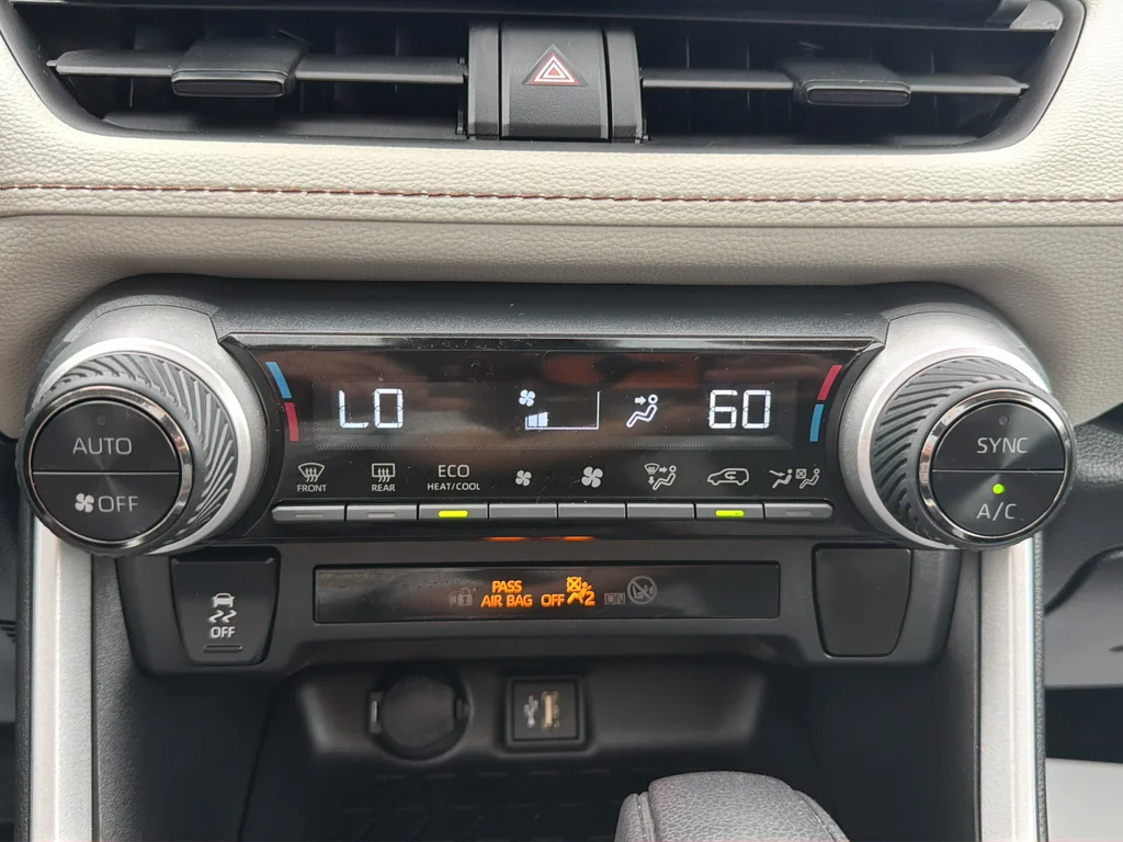 Used 2023 White Toyota XLE image 21