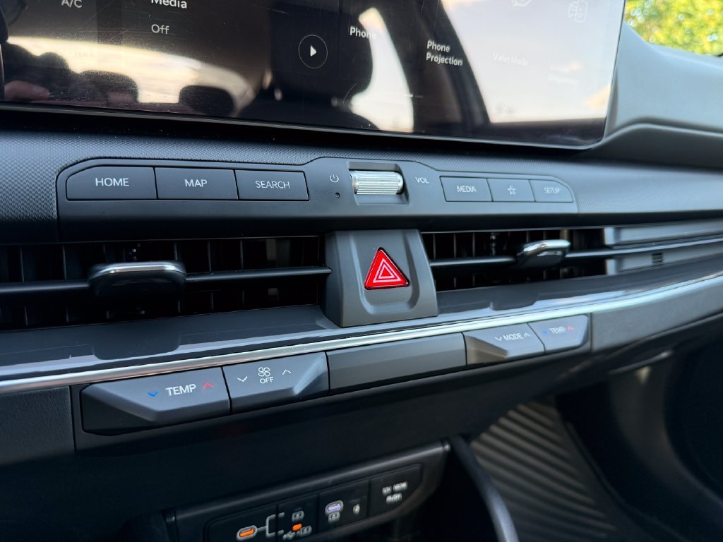 Certified Used 2025  Kia EX image 29