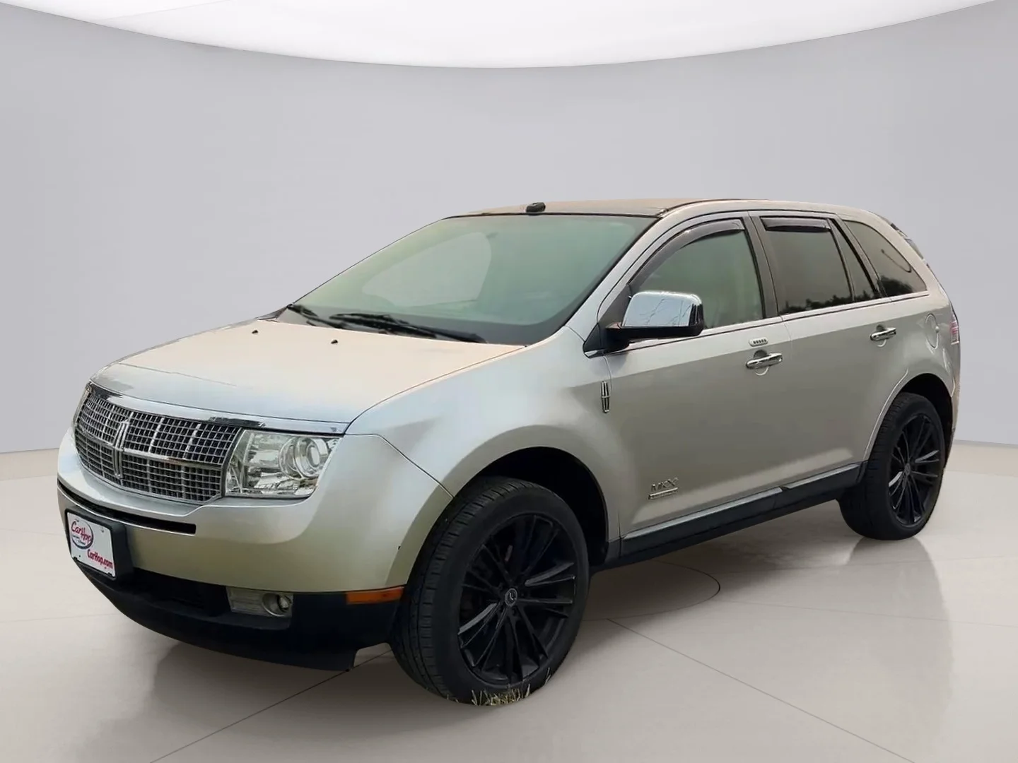 Used 2010 Silver Lincoln AWD image 1