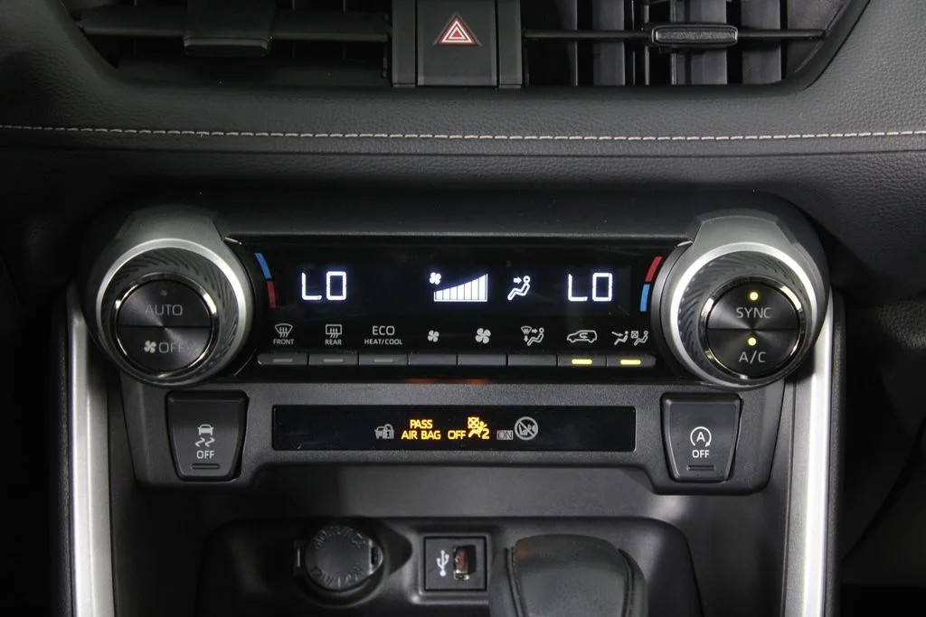 Used 2023 Silver Toyota XLE image 21