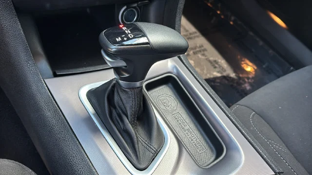 Used 2023 White Dodge SXT image 29