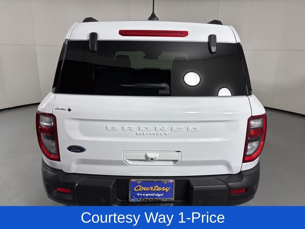 Used 2025 White Ford Big Bend image 9