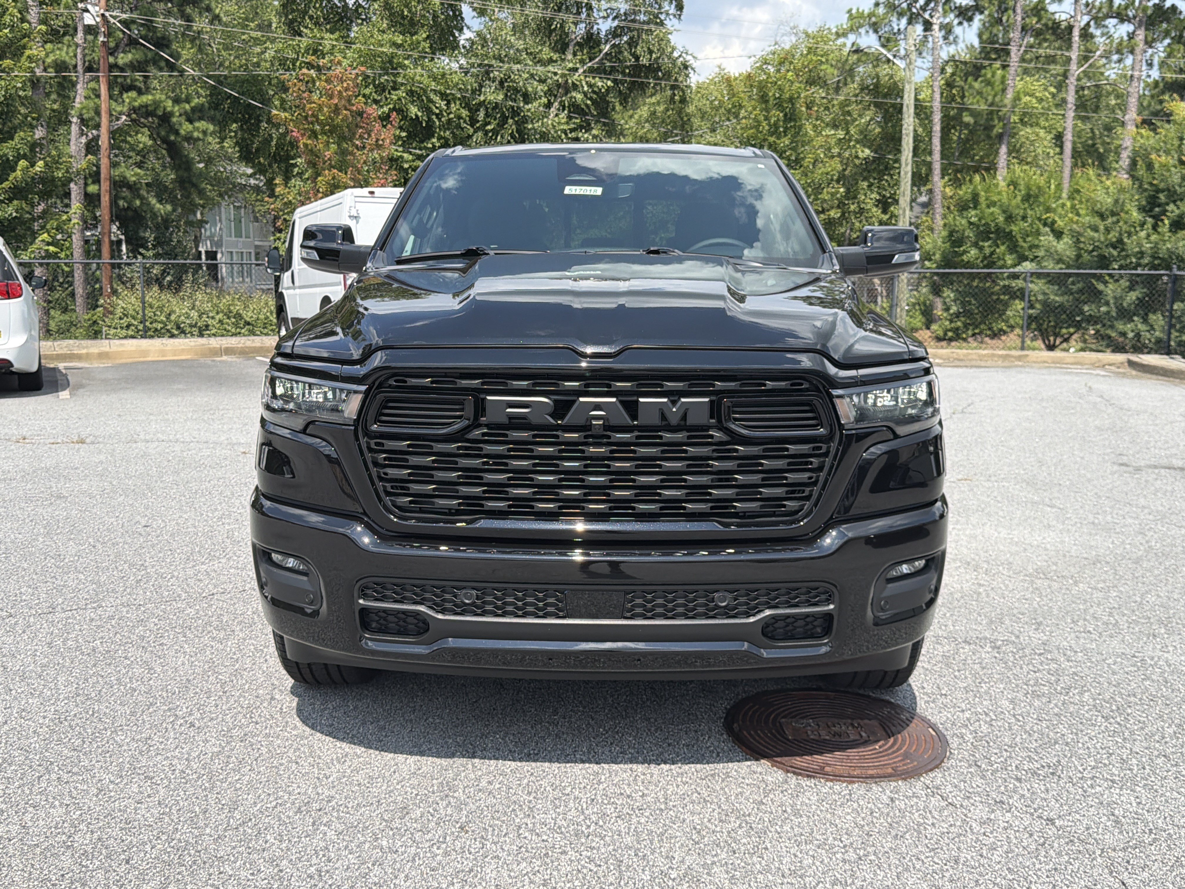 New 2026 Diamond Black Crystal Pearl-Coat Exterior Paint RAM Big Horn/Lone Star image 2
