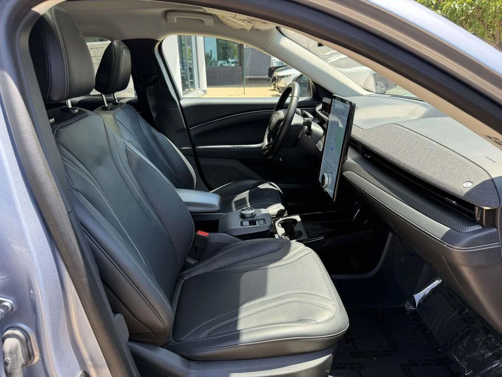 Used 2022 Blue Ford Premium image 15
