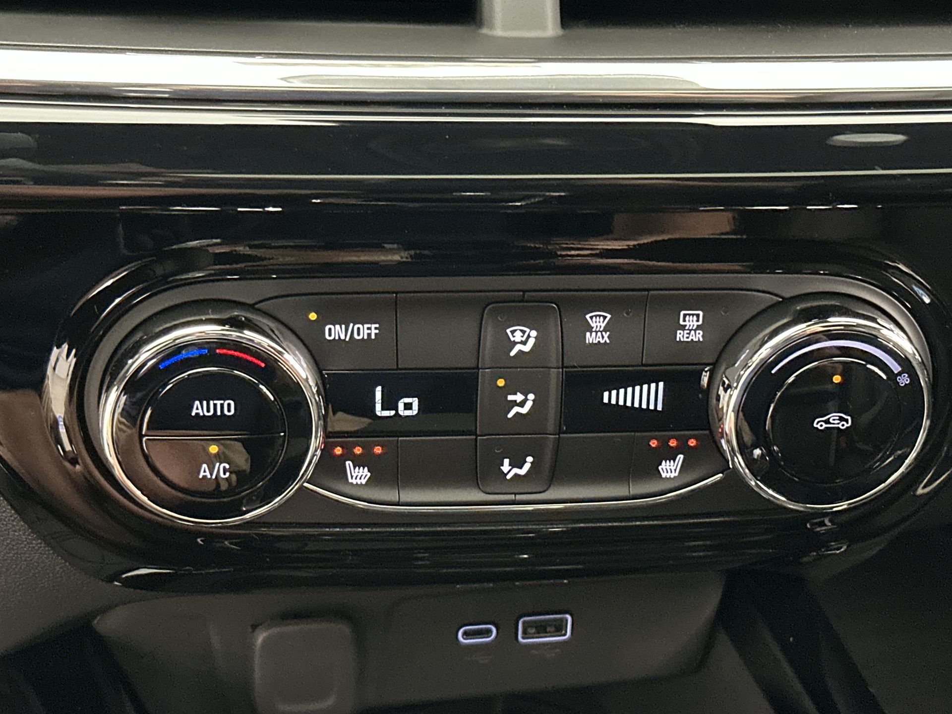 2026 Chevrolet Trax RS - Photo 71