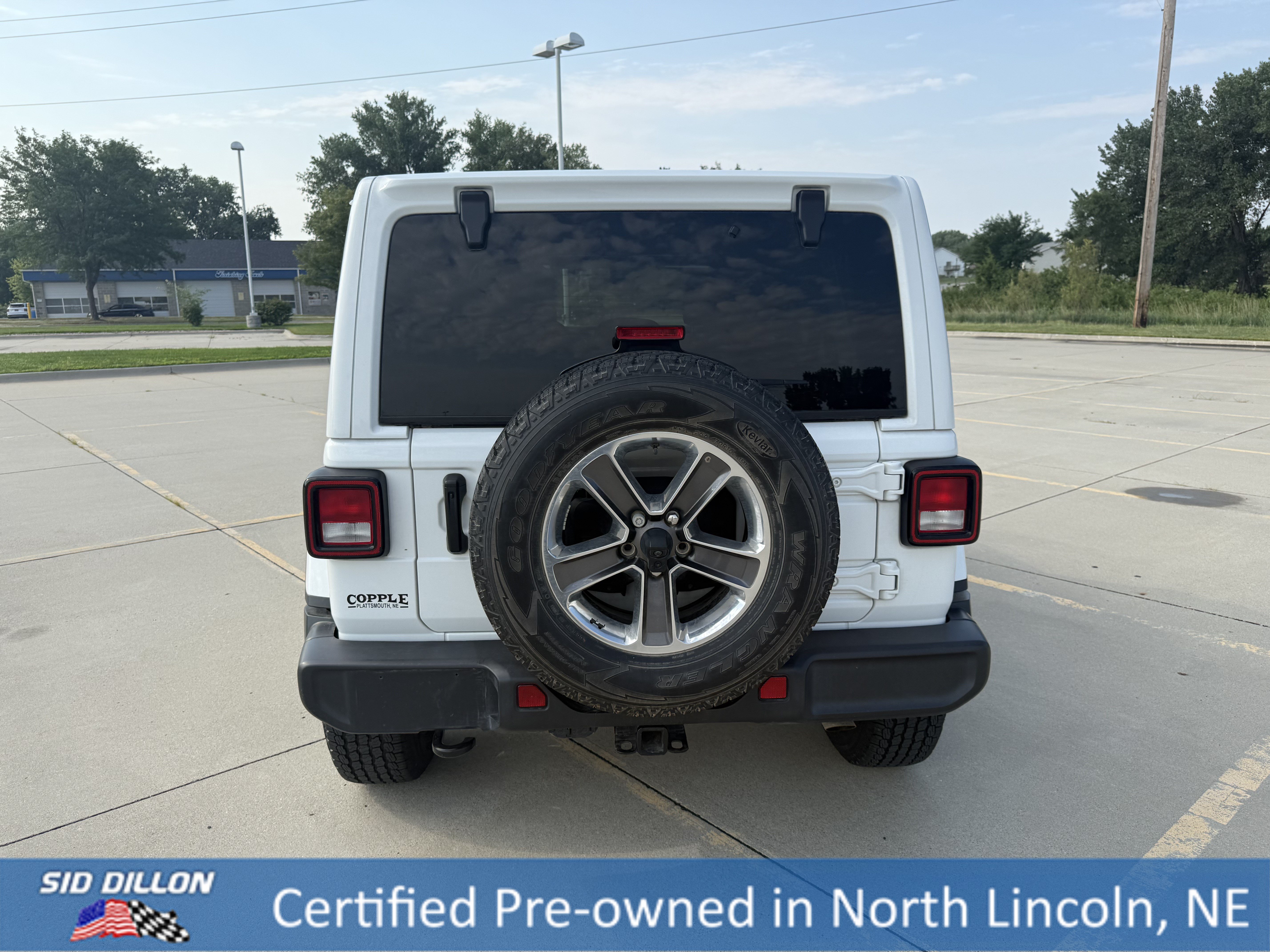 Certified Used 2022 Bright White Clearcoat Jeep Unlimited Sahara image 5