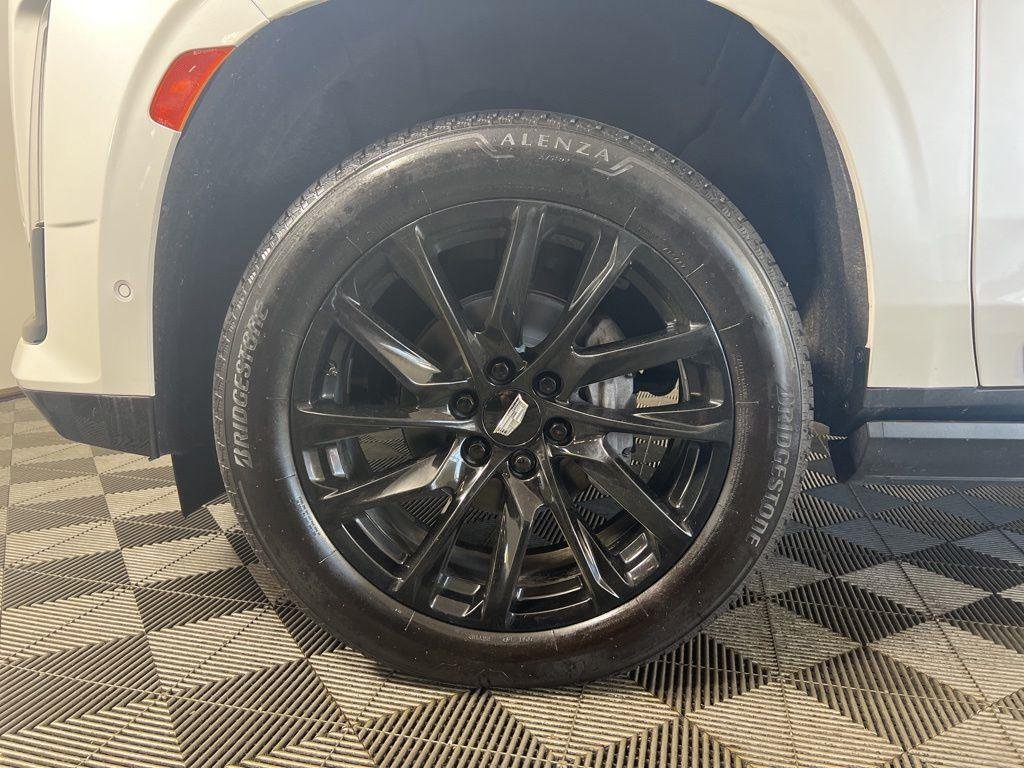 Used 2021 Crystal White Cadillac Sport image 39