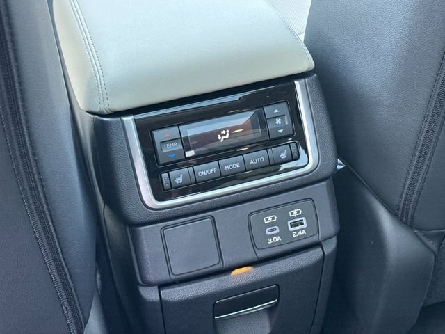 New 2026 CRYSTAL WHITE PEARL Subaru Limited 7-Passenger image 16
