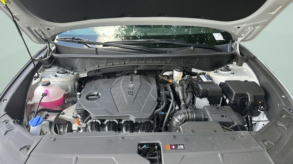 Used 2025 Silver Hyundai XRT image 27