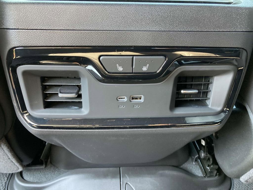 2025 GMC Sierra 1500 AT4X - Photo 14