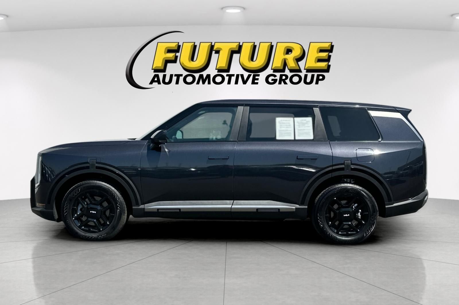 Used 2027 Gray Kia LX image 7