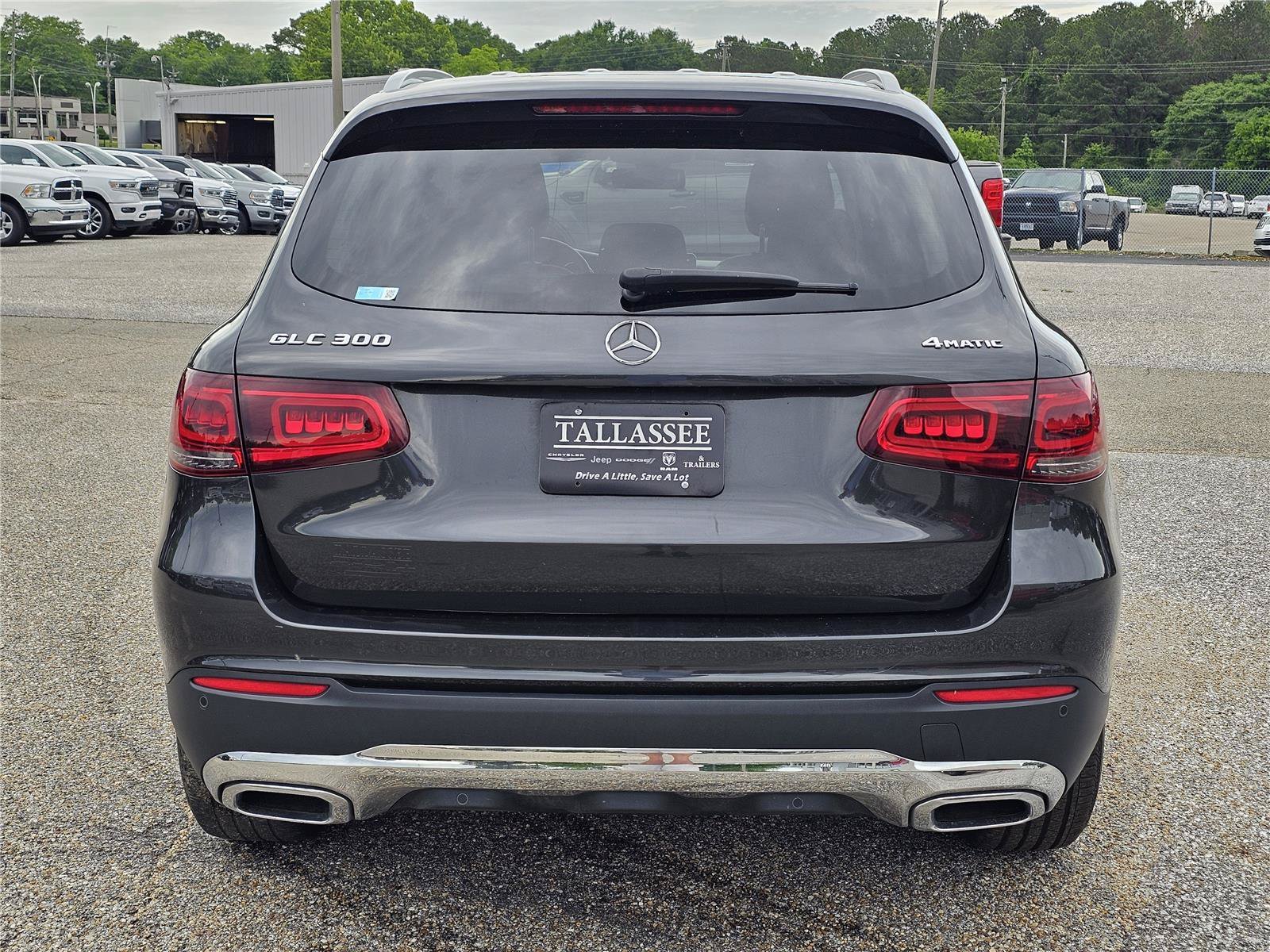 Used 2021 Graphite Grey Metallic Mercedes-Benz GLC 300 image 10
