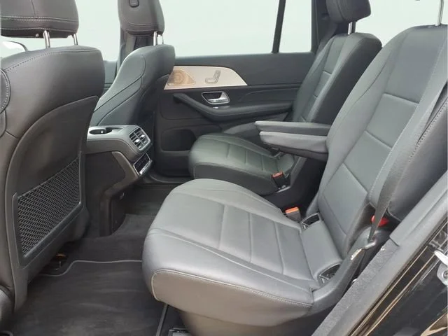 Used 2025  Mercedes-Benz GLS 450 image 22