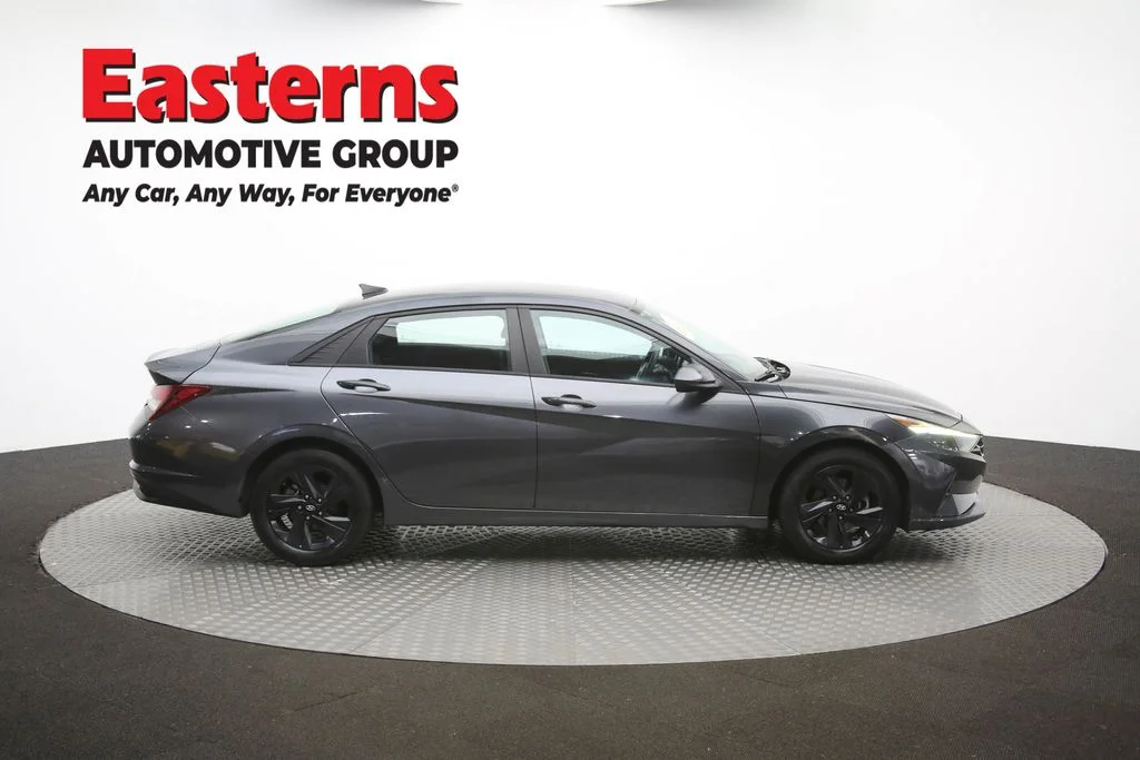 Used 2021 Gray Hyundai SEL image 44