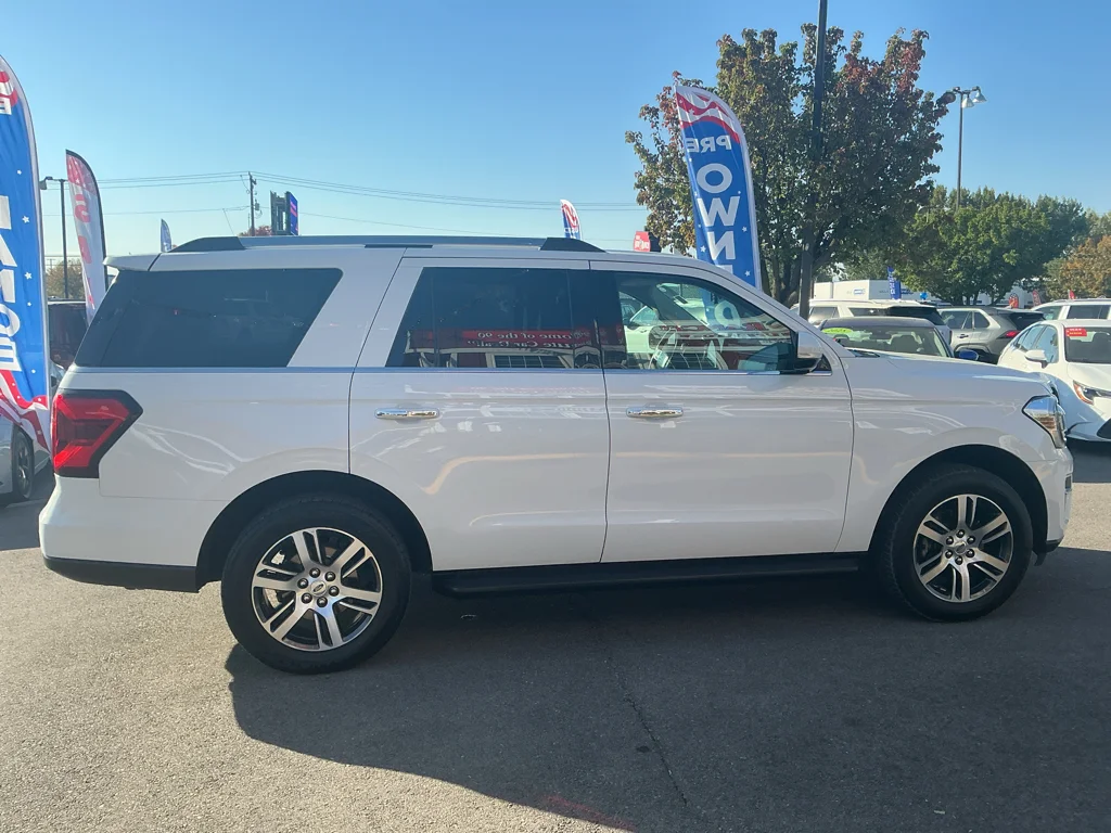 Used 2024 Oxford White Ford Limited image 4