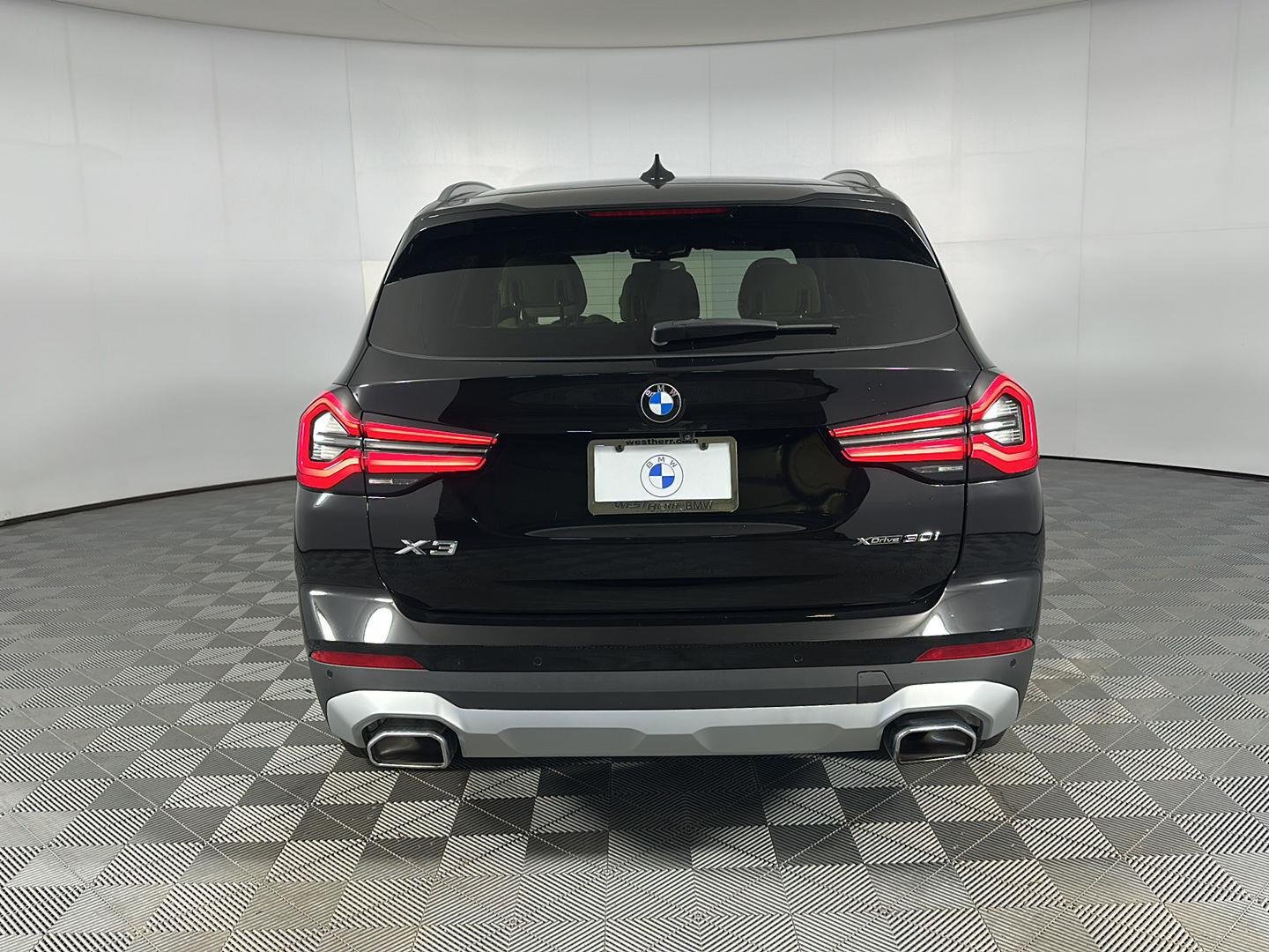 Used 2024 Jet Black BMW xDrive30i image 27