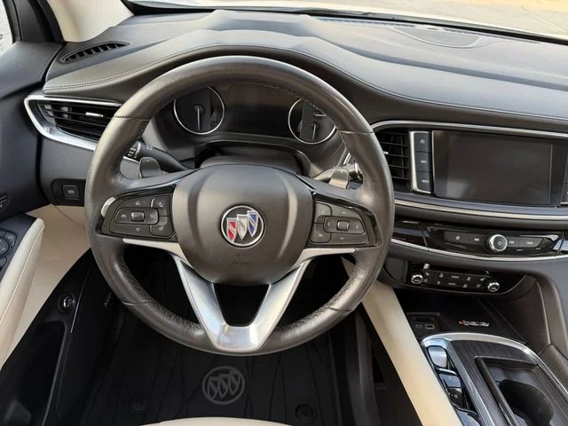 Used 2023 White Buick Avenir image 22