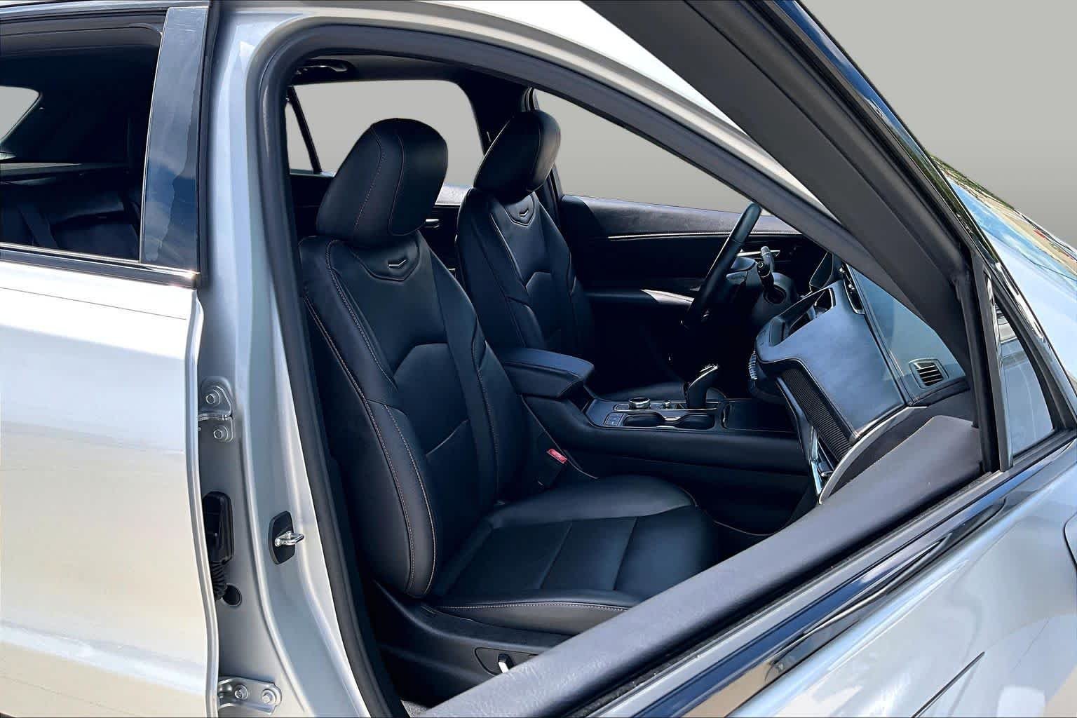 Used 2020 Radiant Silver Metallic Cadillac FWD Sport image 17