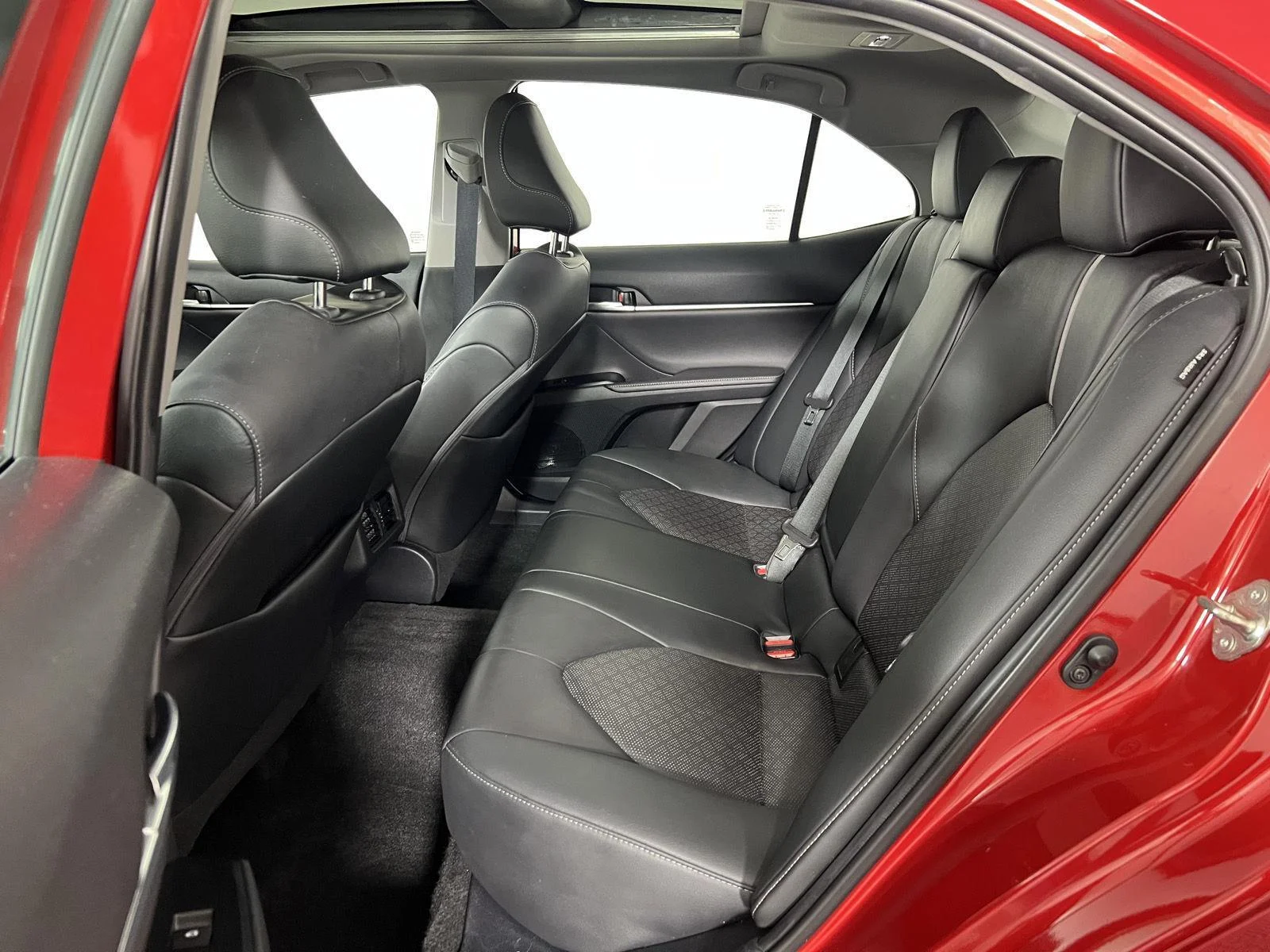 Used 2020 Supersonic Red Toyota XSE image 18