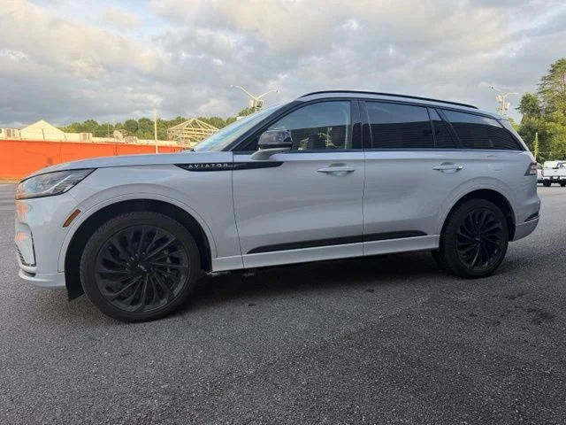 2025 Lincoln Aviator