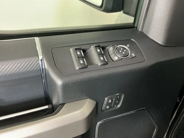 Used 2019 Agate Black Metallic Ford Lariat image 15