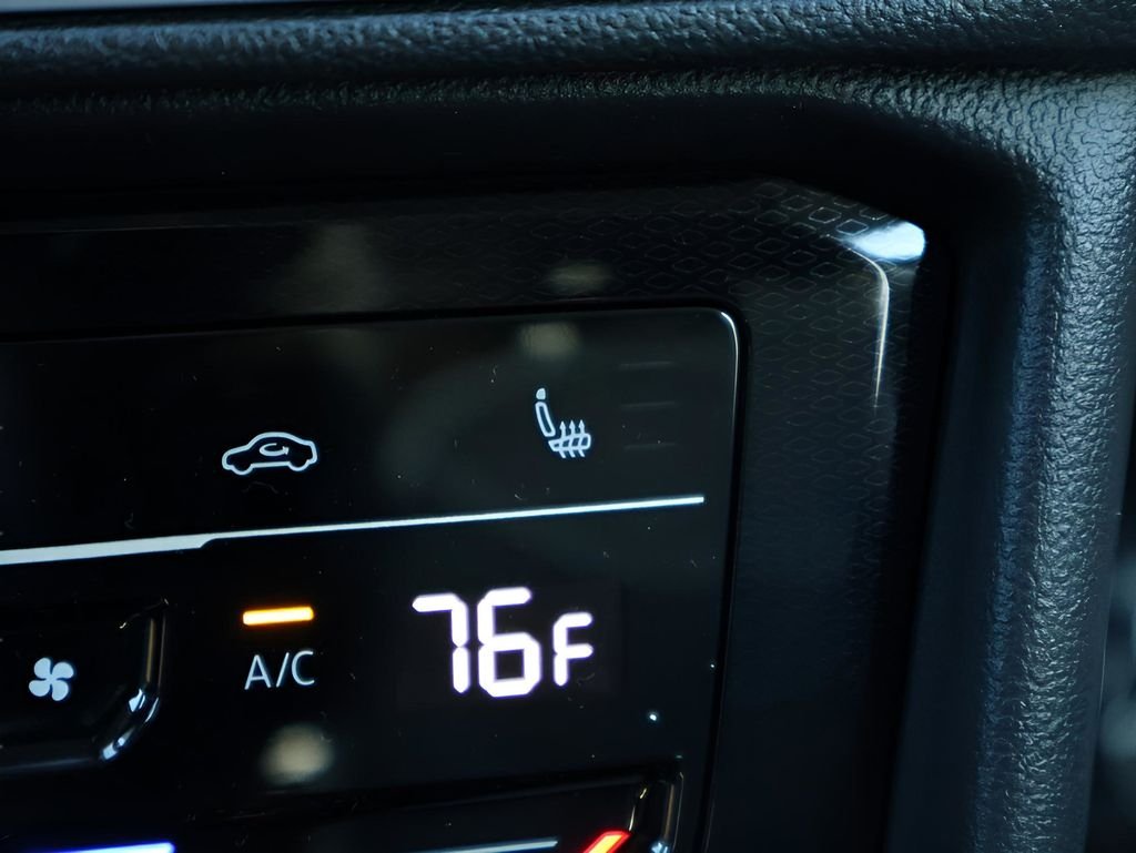 2025 Volkswagen Taos SE - Photo 27