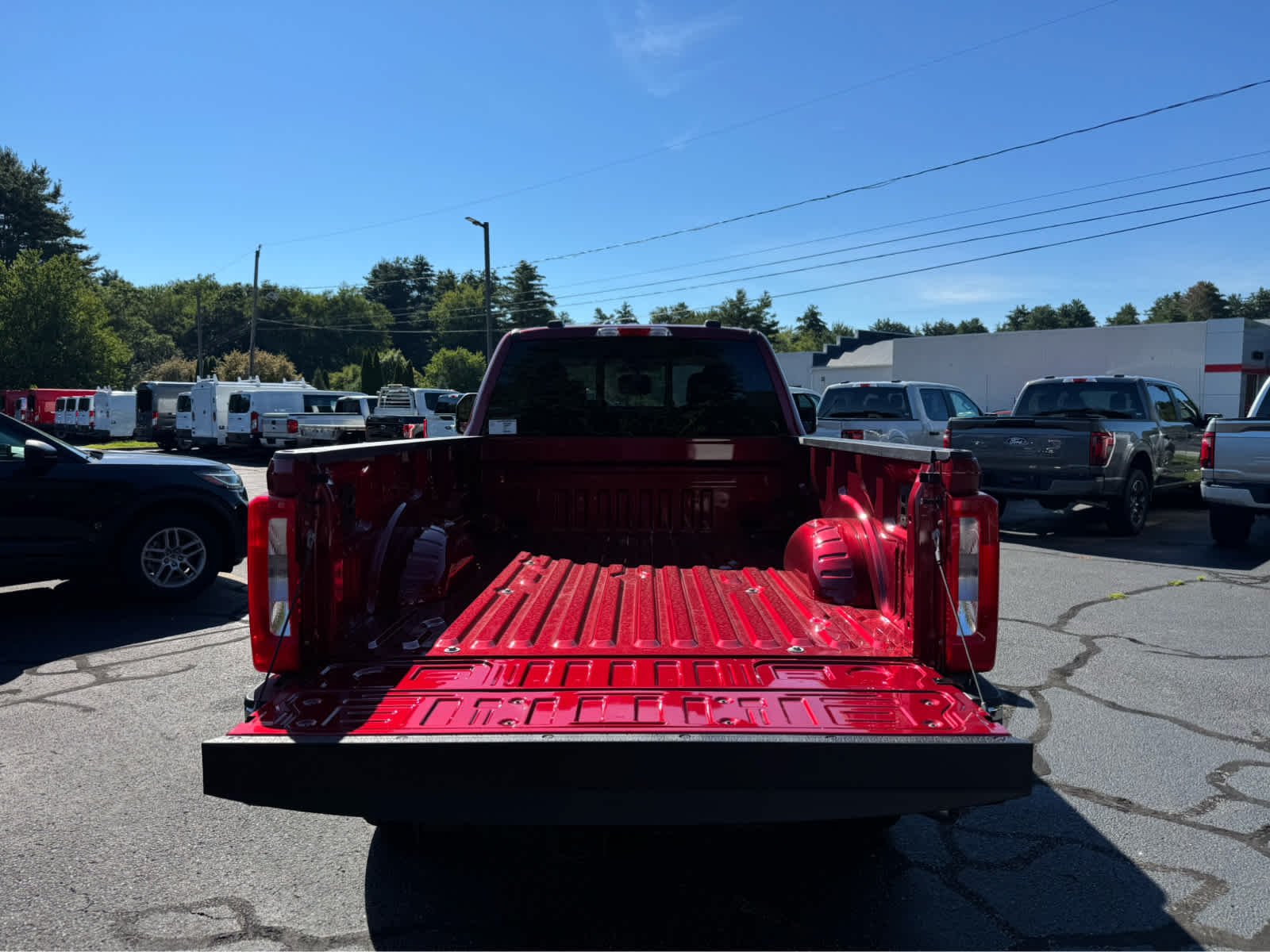 New 2026 Ruby Red Metallic Tinted Clearcoat Ford XLT image 5