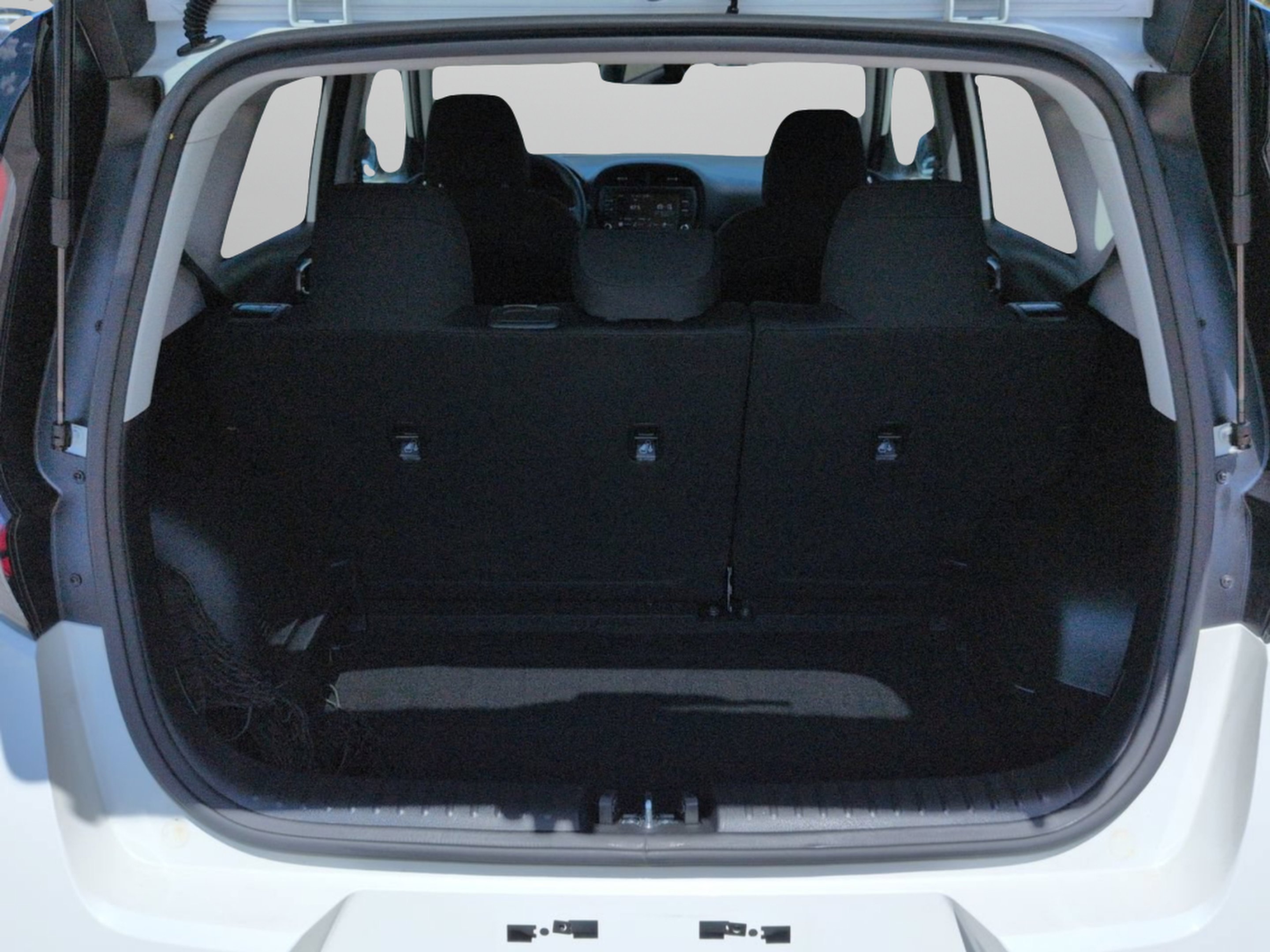 Certified Used 2023 Snow White Pearl Kia LX image 17