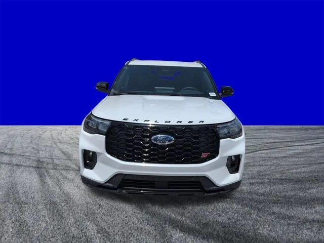 New 2026 Star White Metallic Tri-Coat Ford ST image 9