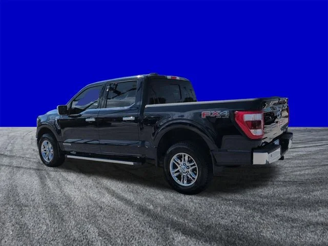 Used 2022 Blue Metallic Ford Lariat image 6
