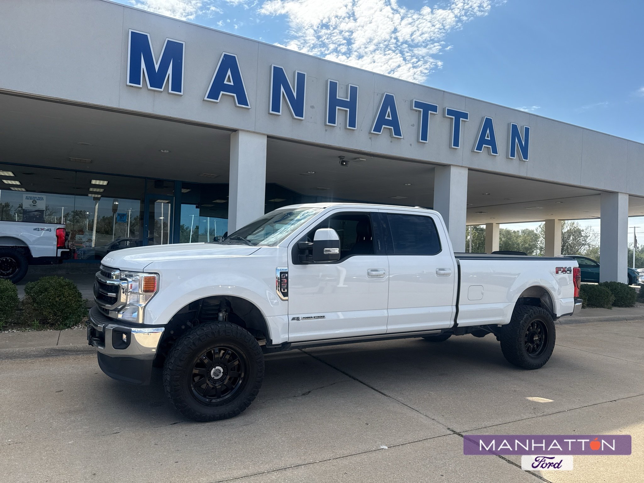 Used 2022 Oxford White Ford LARIAT image 1