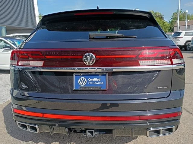 Certified Used 2025 Black Volkswagen 2.0T SEL Premium R-Line image 7