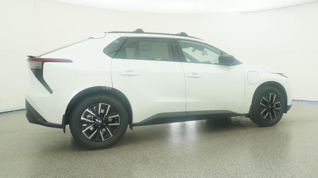 New 2026 Wind Chill Pearl Toyota XLE image 15