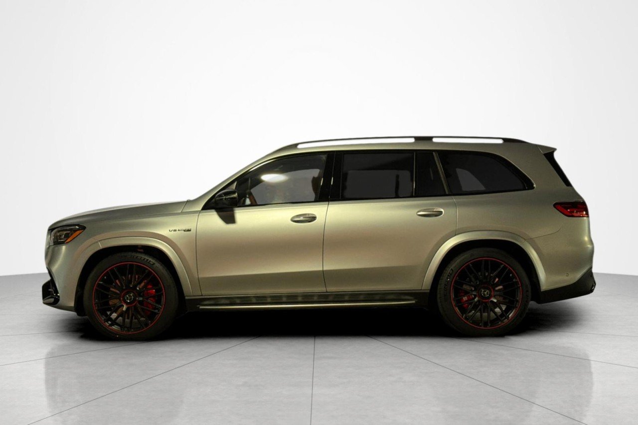 New 2026 MANUFAKTUR Signature Cirrus Silver Magno Mercedes-Benz AMG® GLS 63 4MATIC+ SUV image 2