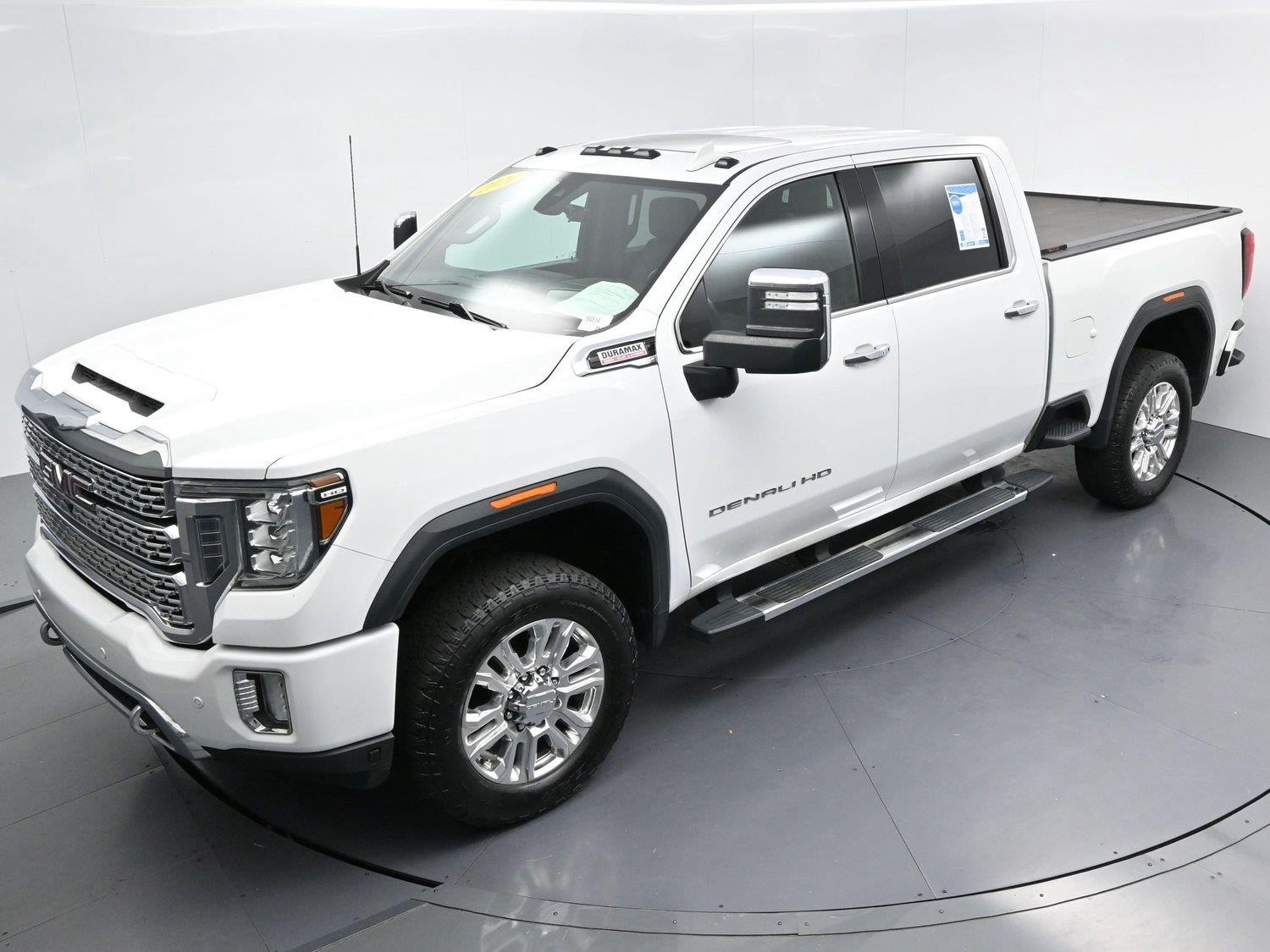 Used 2021 Summit White GMC Denali image 42