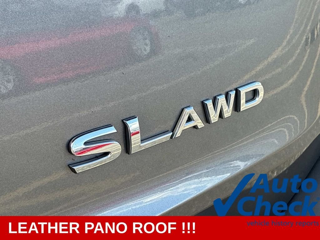 Used 2023 Gray Nissan SL image 12