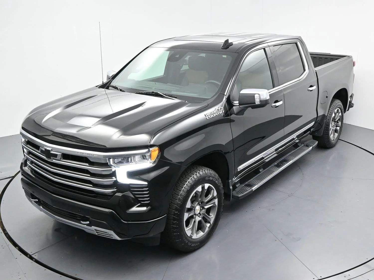 Used 2026 Black Chevrolet High Country image 37