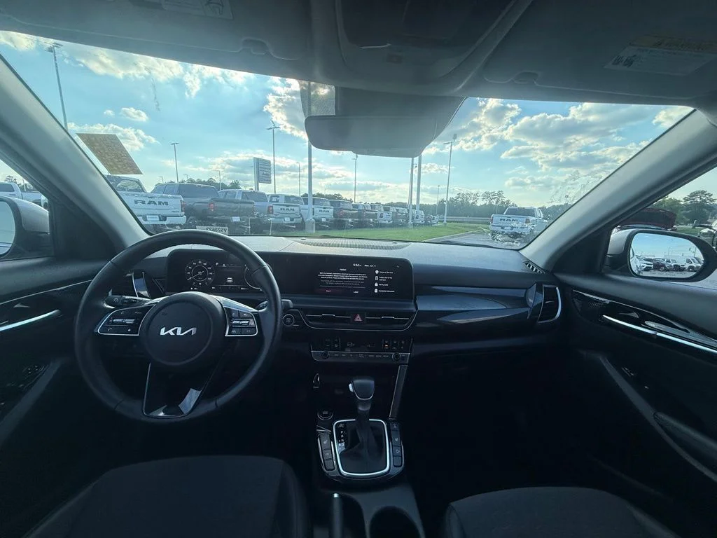 Used 2024 Gray Kia S image 9