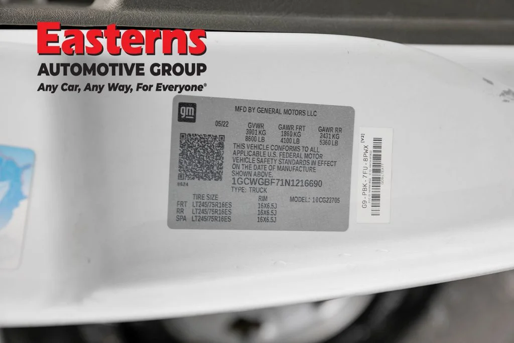 Used 2022 White Chevrolet Work Van image 33