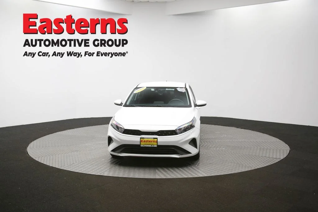 Used 2023 White Kia LXS image 52
