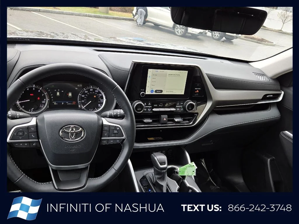 Used 2025 Gray Toyota XLE image 9