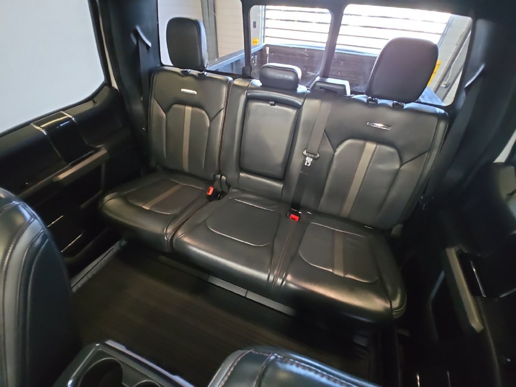 Used 2022 White Ford Platinum image 28