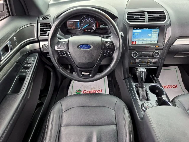 Used 2018 Burgundy Ford XLT image 13