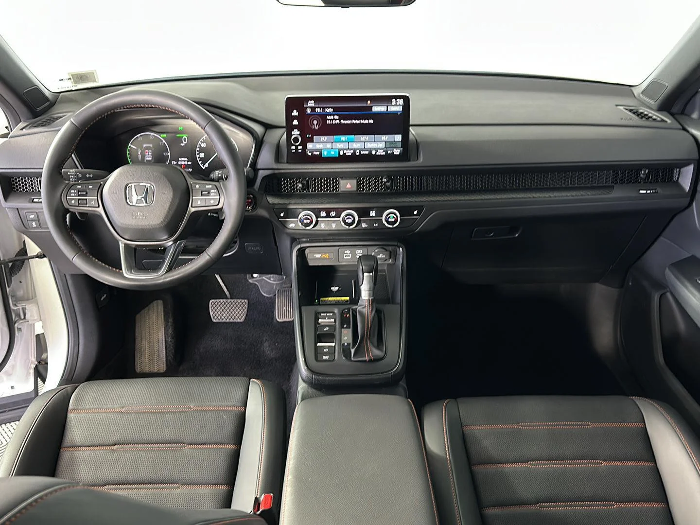 Used 2024 Platinum White Pearl Honda Sport-L image 2