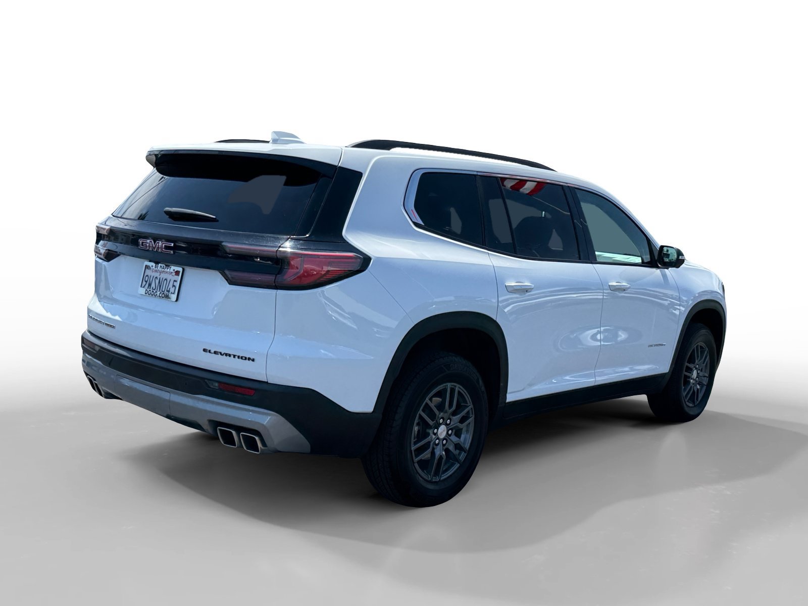 Used 2025 Summit White GMC Elevation image 5