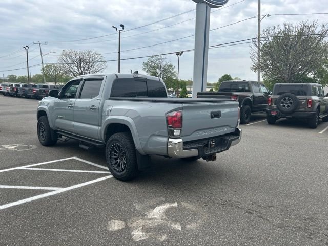 Used 2019 Gray Toyota SR5 image 5