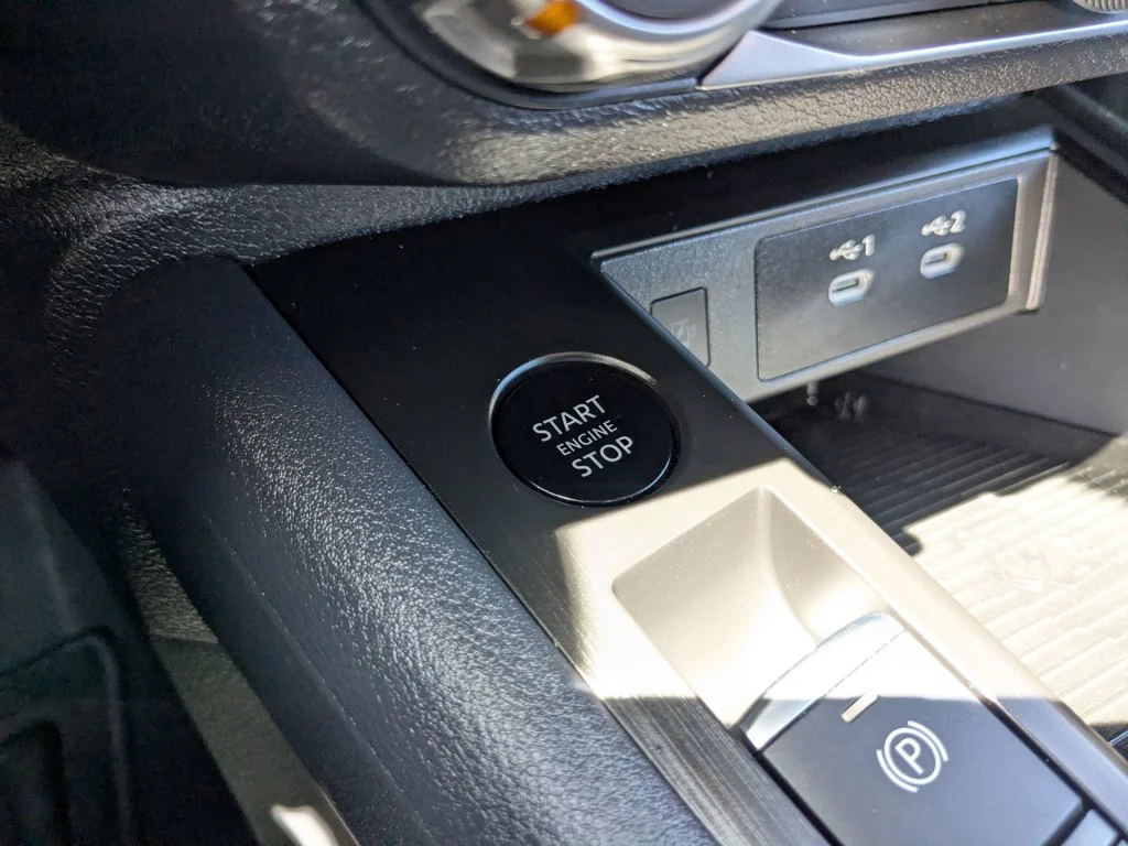 Used 2025 Canyon Bronze Metallic Nissan SV image 20