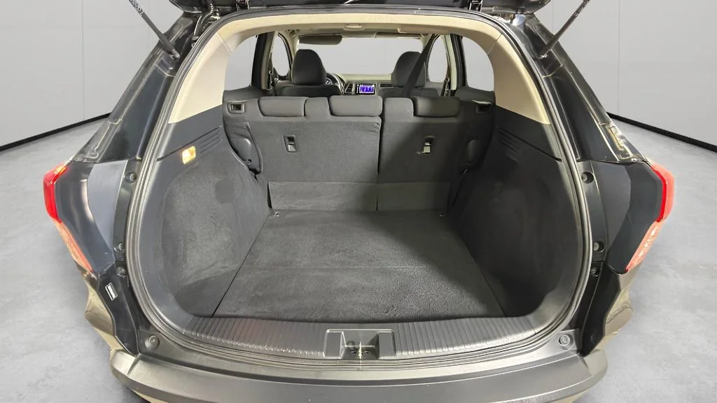 Used 2018 Black Honda EX image 28